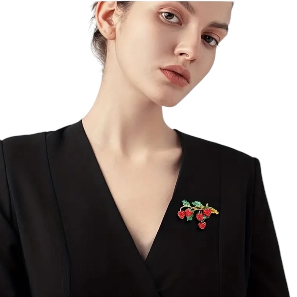 Strawberry Design Red, Green and Gold Brooch Pin
